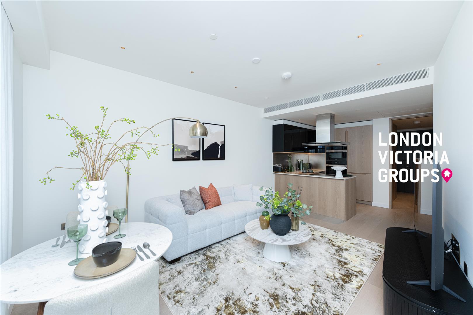 1 bed property in 1 Nine Elms Lane, London
